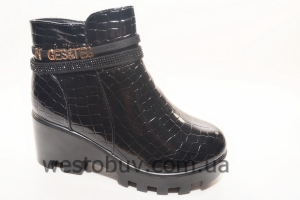 Зимние ботинки женские 3007