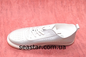 Мокасины для женщин серебристого цвета 86-141b