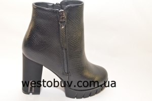 Ботинки  женские  YZY687-12a