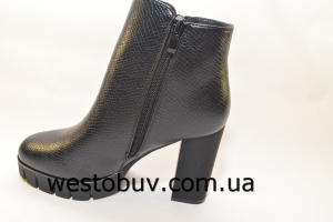 Ботинки  женские  YZY687-12a