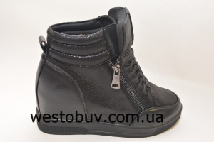 Сникерсы женские с плетением R13