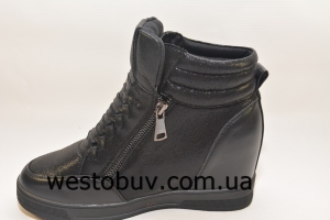 Сникерсы женские с плетением R13