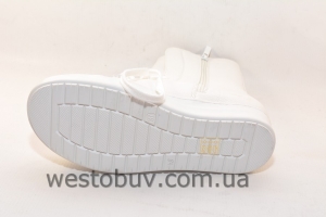 Белые весенние ботинки  NC 43