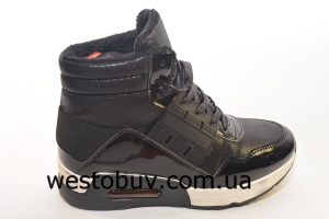 Спортивные сникерсы  01