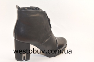 Ботинки женские демисезонные B02-30