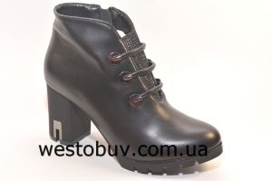 Ботинки женские на широком каблуке B02-50