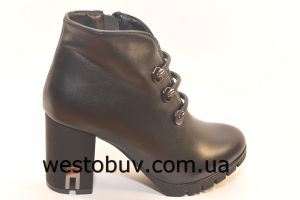 Ботинки женские на широком каблуке B02-50