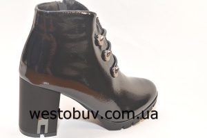 ботинки женские с перепонкой B02-52