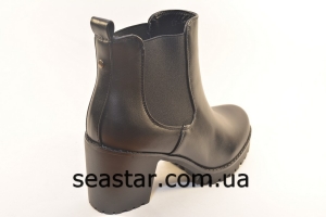 Модные женские ботинки