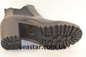 Модные женские ботинки