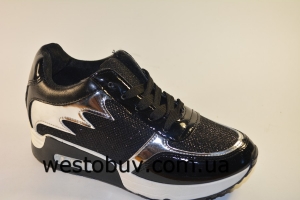 Кроссовки женские молодежные  522