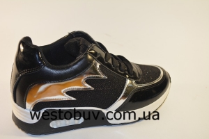 Кроссовки женские молодежные  522