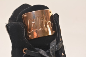 Ботинки зимние для женщин H277