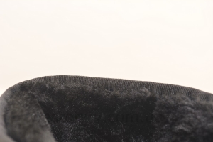 Женские зимние угги с черненной цепочкой A365-1