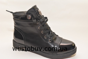 Женские ботинки с лаковым носочком 3055-63p