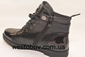 Женские ботинки с лаковым носочком 3055-63p