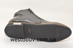 Женские ботинки лаковые K02093