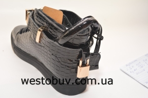 Молодежные ботинки декоративная пряжка 886