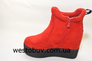 Ботинки женские на танкетке LN1
