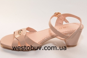 Женские босоножки E1