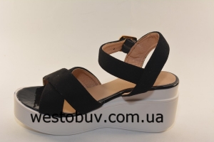 Женские босоножки белая танкетка 351-1