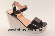 Женские босоножки на танкетке  528-1